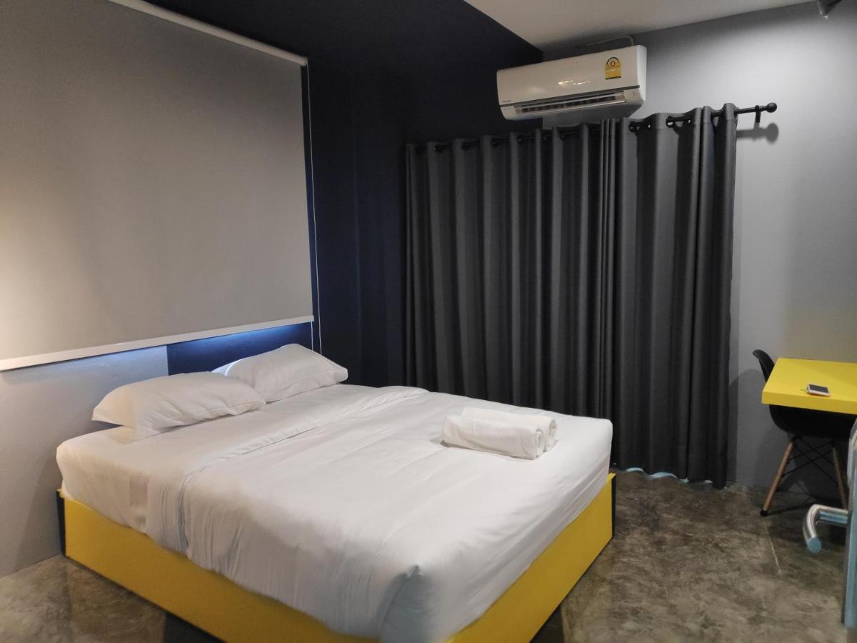 Mini-hôtel Ratch66 Huai Khwang Mrt Bangkok